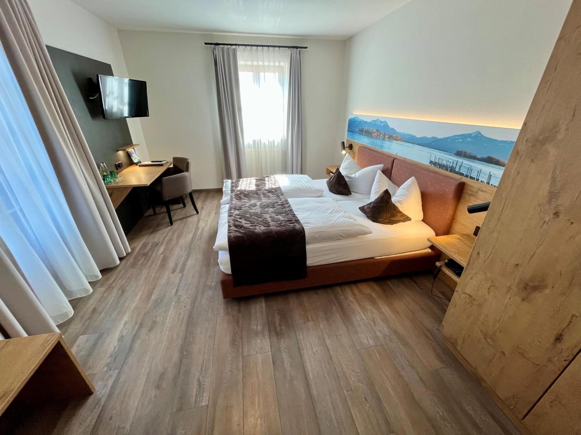 Obing Hotel Oberwirt מראה חיצוני תמונה