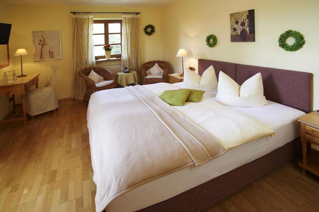 Obing Hotel Oberwirt מראה חיצוני תמונה