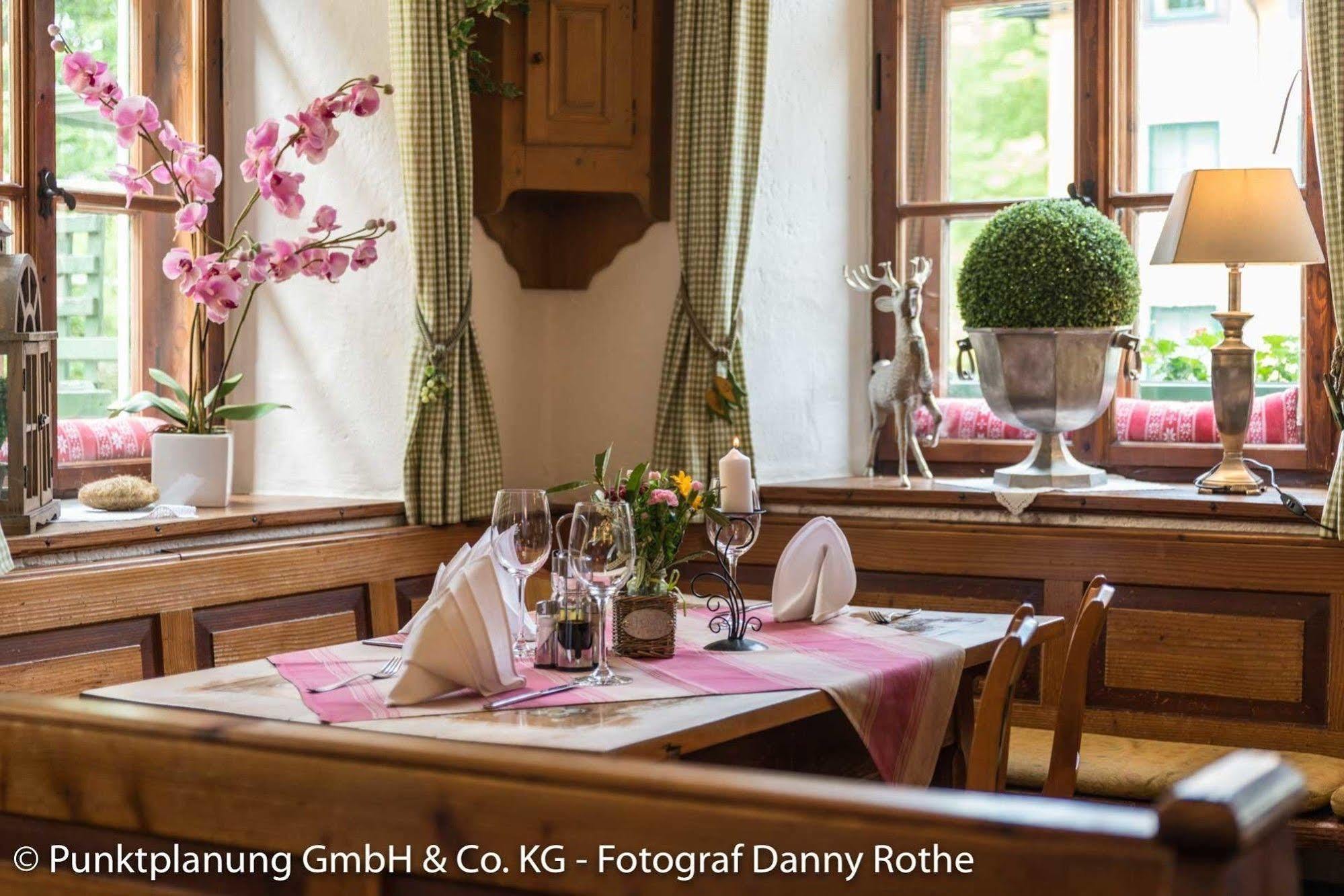 Obing Hotel Oberwirt מראה חיצוני תמונה